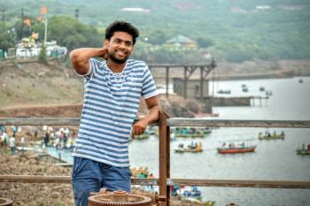 mayur khedekar
